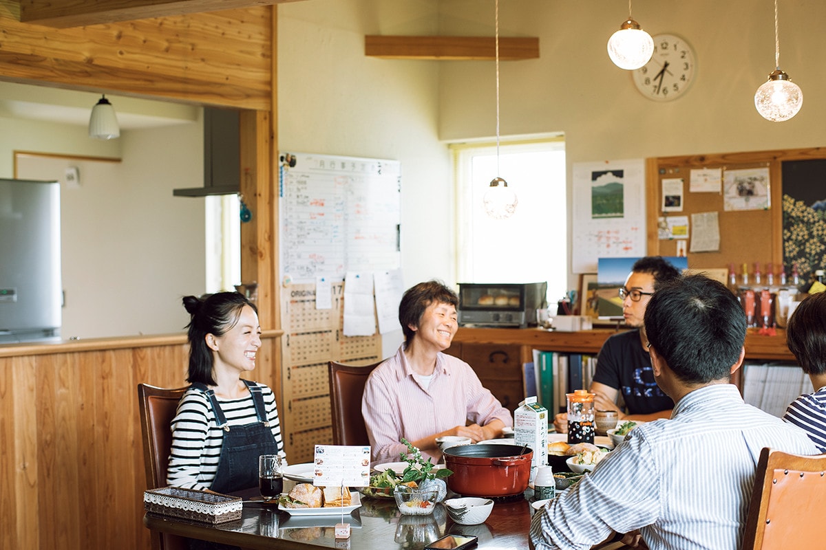 ホストの外山さんご家族が本当に楽しんで野菜を育てている姿を見て、晩酌で野菜を味わった時よりも、さらにおいしく、愛おしく感じました。