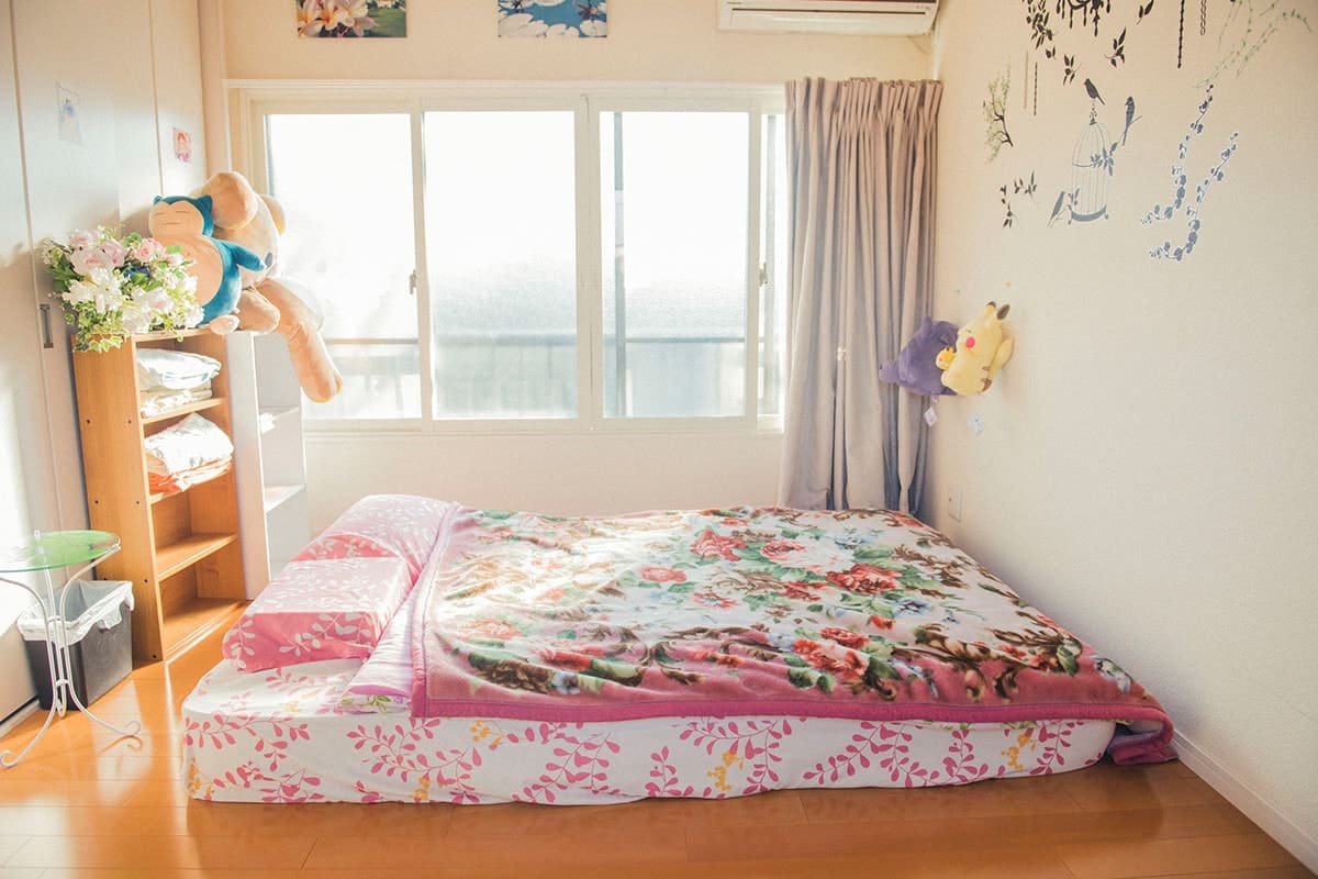 リスティングは全部で3部屋。ホストをはじめてから1、2部屋は必ず埋まっている状態が続いている。こじんまりとしているが、日当たりがよく心地いい。