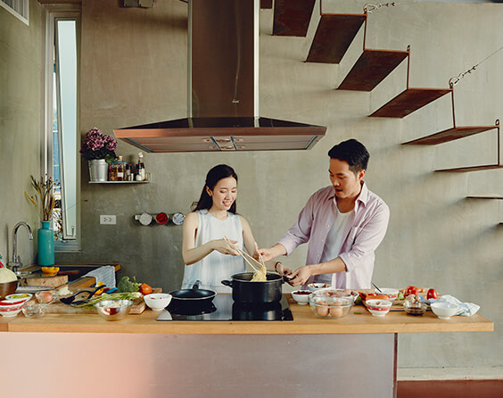 仲間と刻もう、最高の瞬間「友達旅」